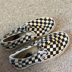 Women’s Checkered Vans